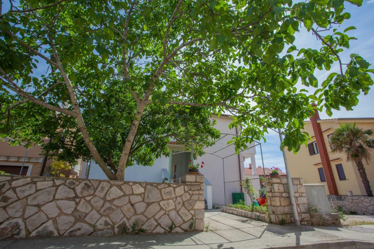 Guesthouse Maver Cres Exterior photo